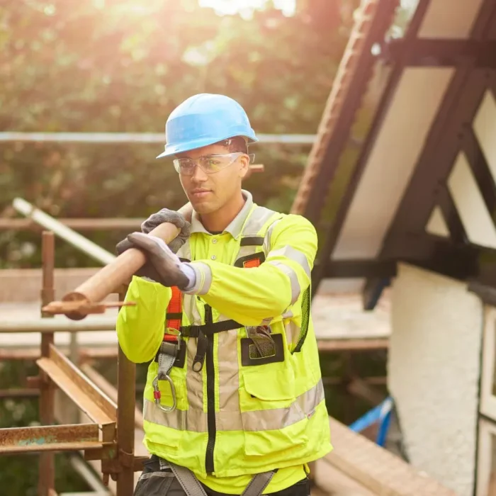 Santa Rosa Scaffolding Rental emphasizing safe scaffold assembly and worker protection.