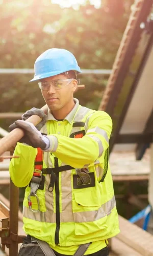 Santa Rosa Scaffolding Rental emphasizing safe scaffold assembly and worker protection.